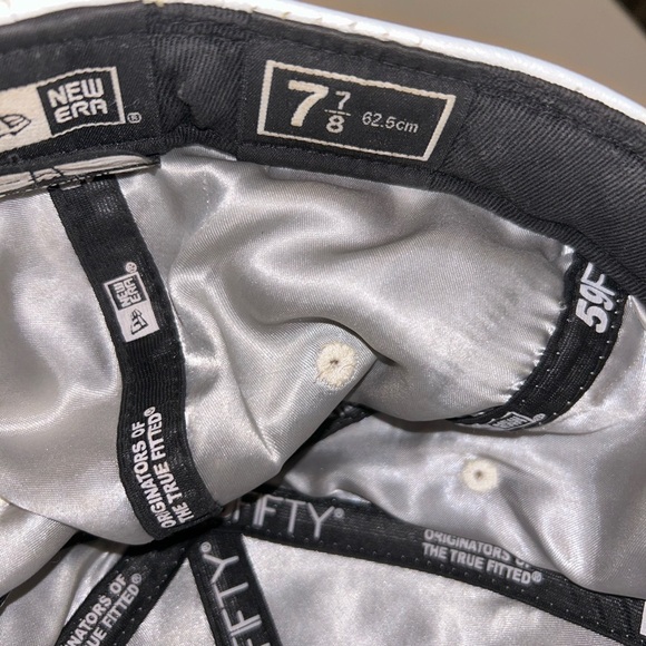 Chicago Bulls New Era 59Fifty 100% Leather Cap size 7-7/8 NWT - Picture 7 of 10